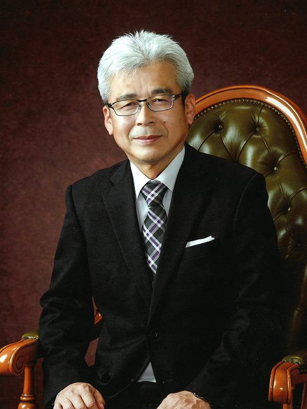 代表取締役社長 飯野 義和